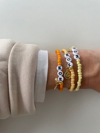 Glasperlen-Armband „Smiley MOM“ in verschiedenen Farben